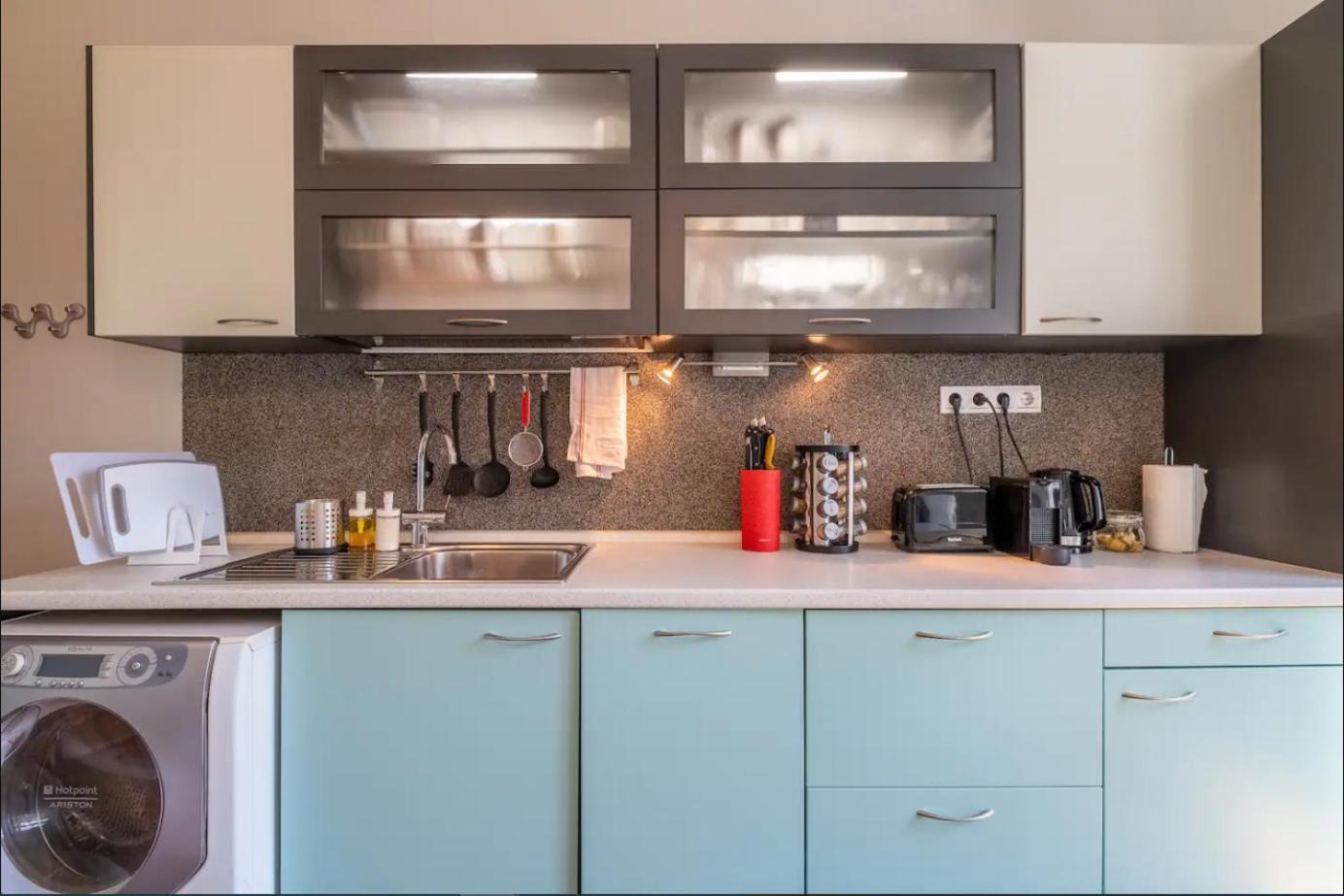 Charming 2Bdr Apartment In Historic Center With Parking 소피아 외부 사진