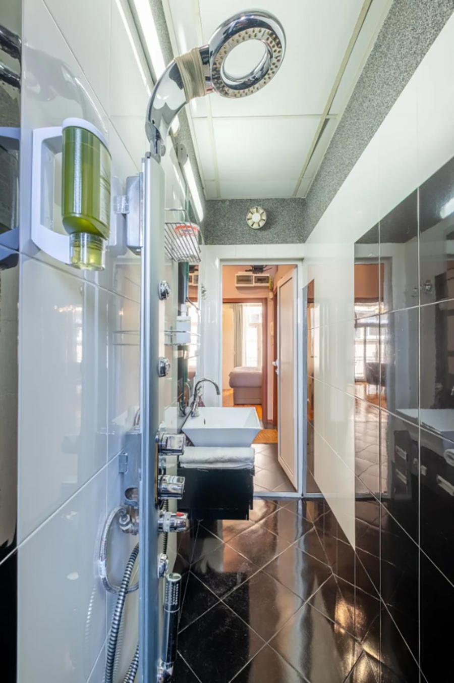 Charming 2Bdr Apartment In Historic Center With Parking 소피아 외부 사진